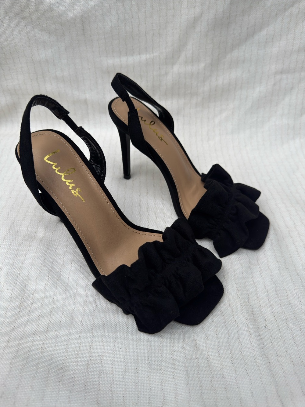 Lulu's Rosa Suede Ruffle Slingback Heels - Picture 6 of 12